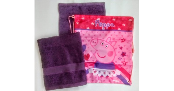 Zwemset: 2 paarse handdoeken en zwemzak Peppa Pig